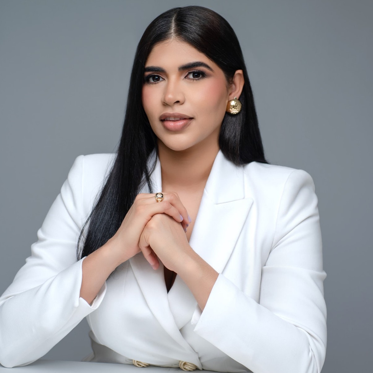 Portrait of Dra. Perla Denise Serrano